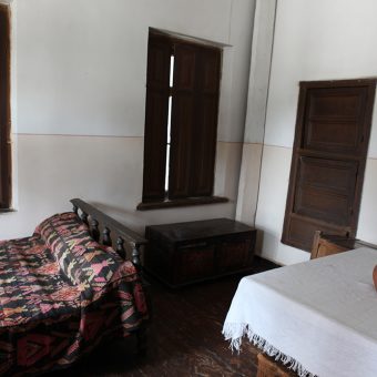 Stalinova soba v njegovi rojstni hiši v mestu Gori v Gruziji